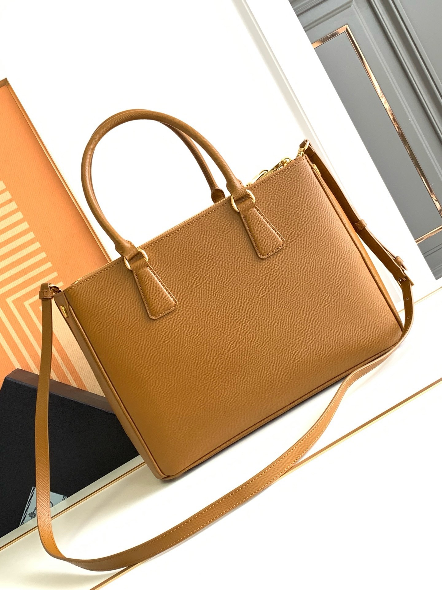 Pra*a galleria large bag in brown saffiano leather