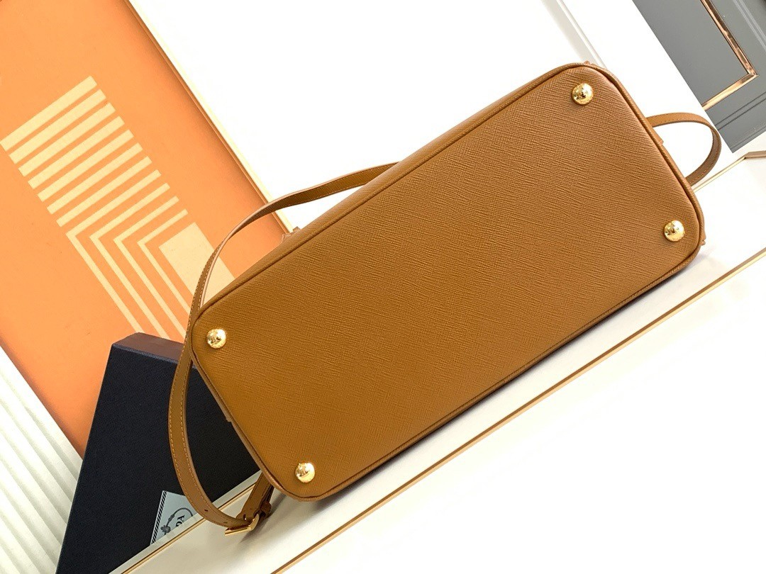 Pra*a galleria large bag in brown saffiano leather