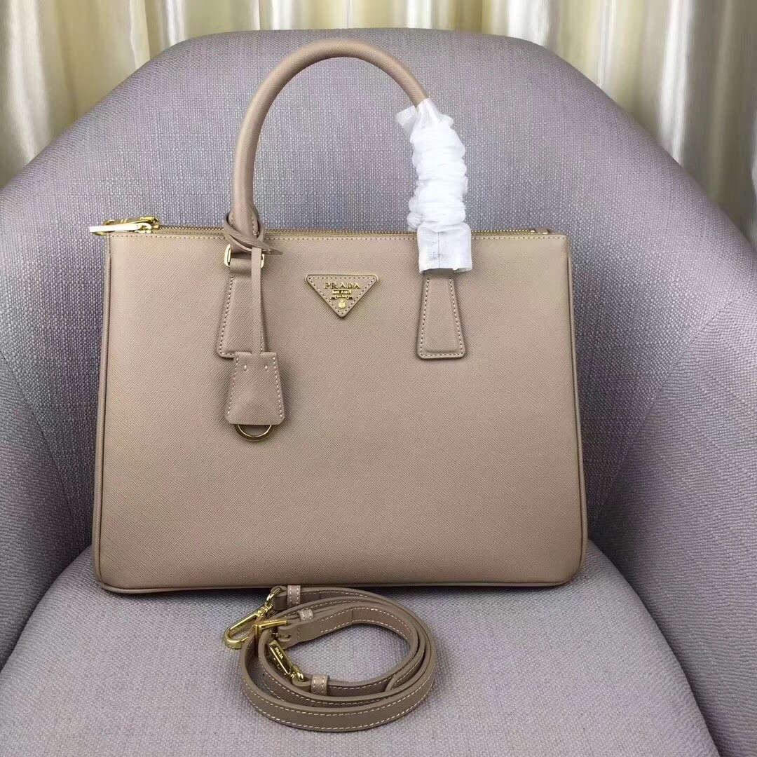 Pra*a medium galleria bag in grey saffiano leather