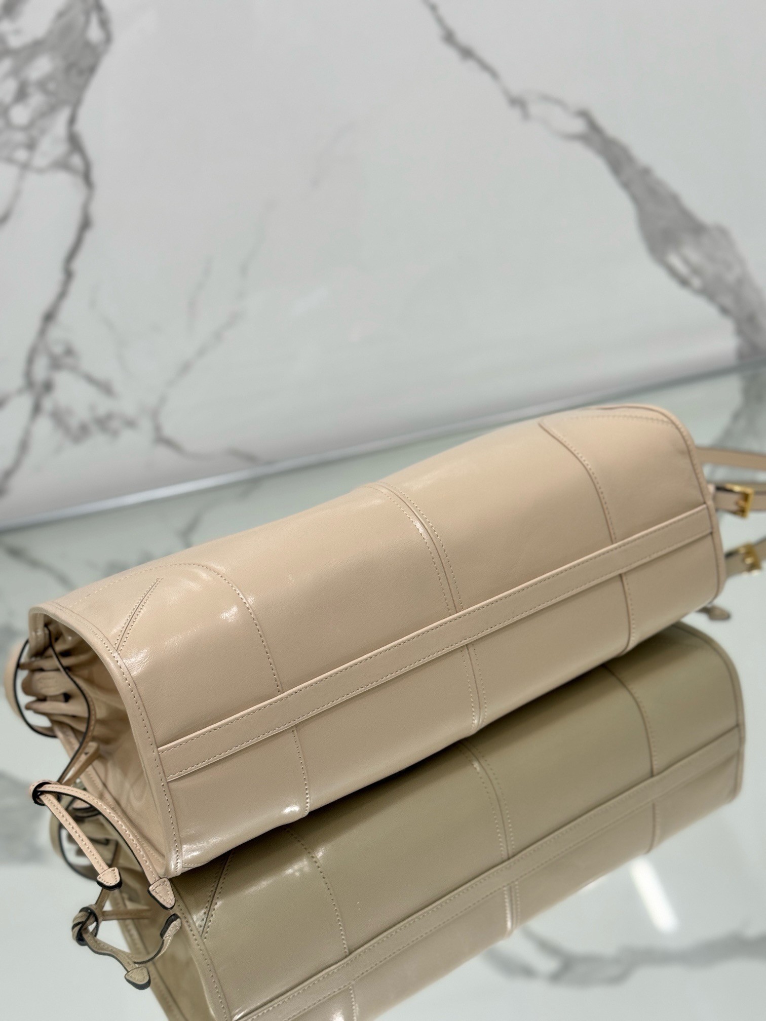 Pra*a large tote bag in beige soft leather