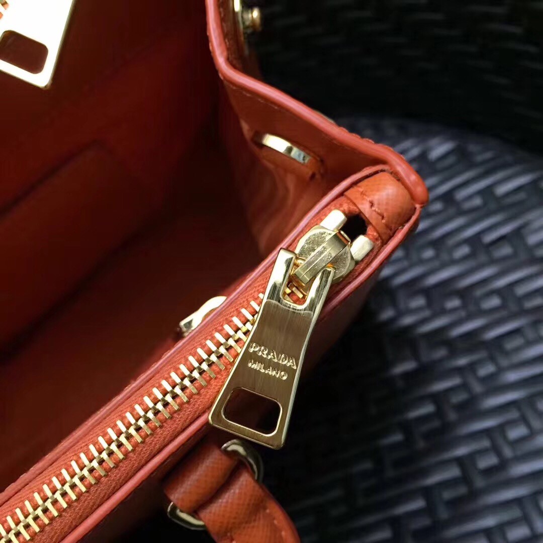 Pra*a small galleria bag in orange saffiano leather