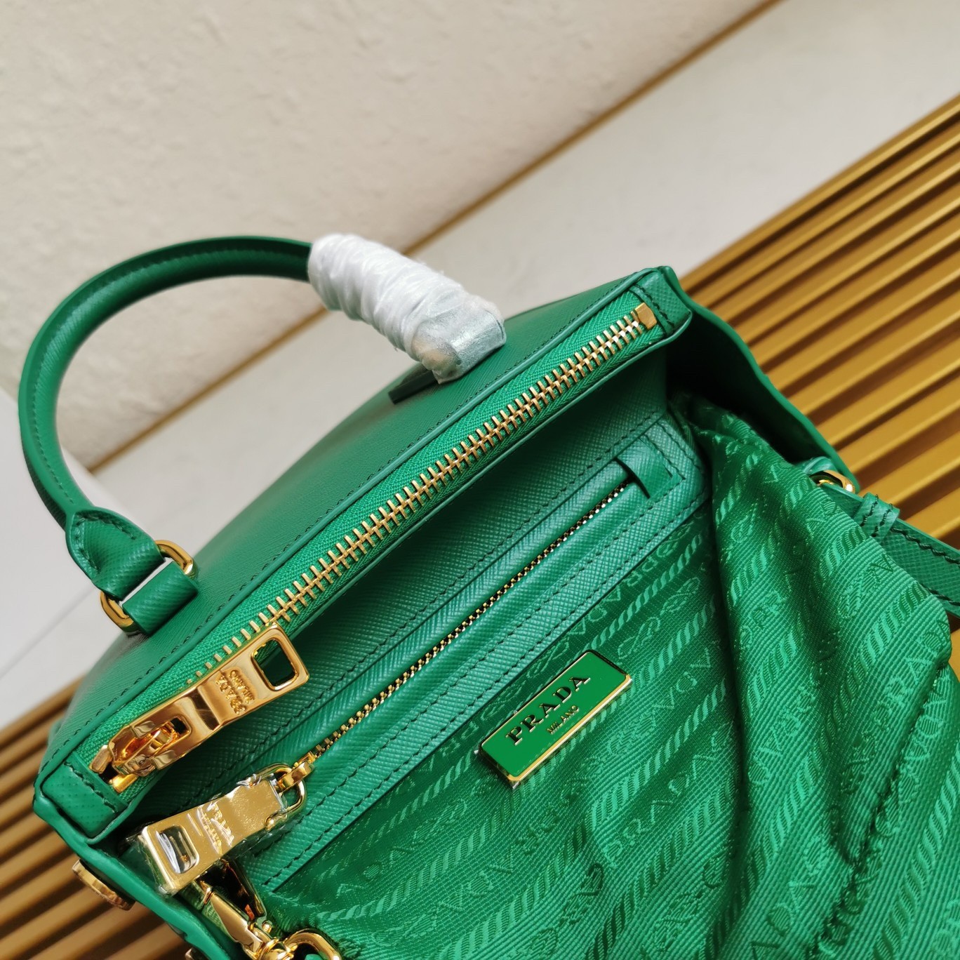 Pra*a mini galleria bag in green saffiano leather