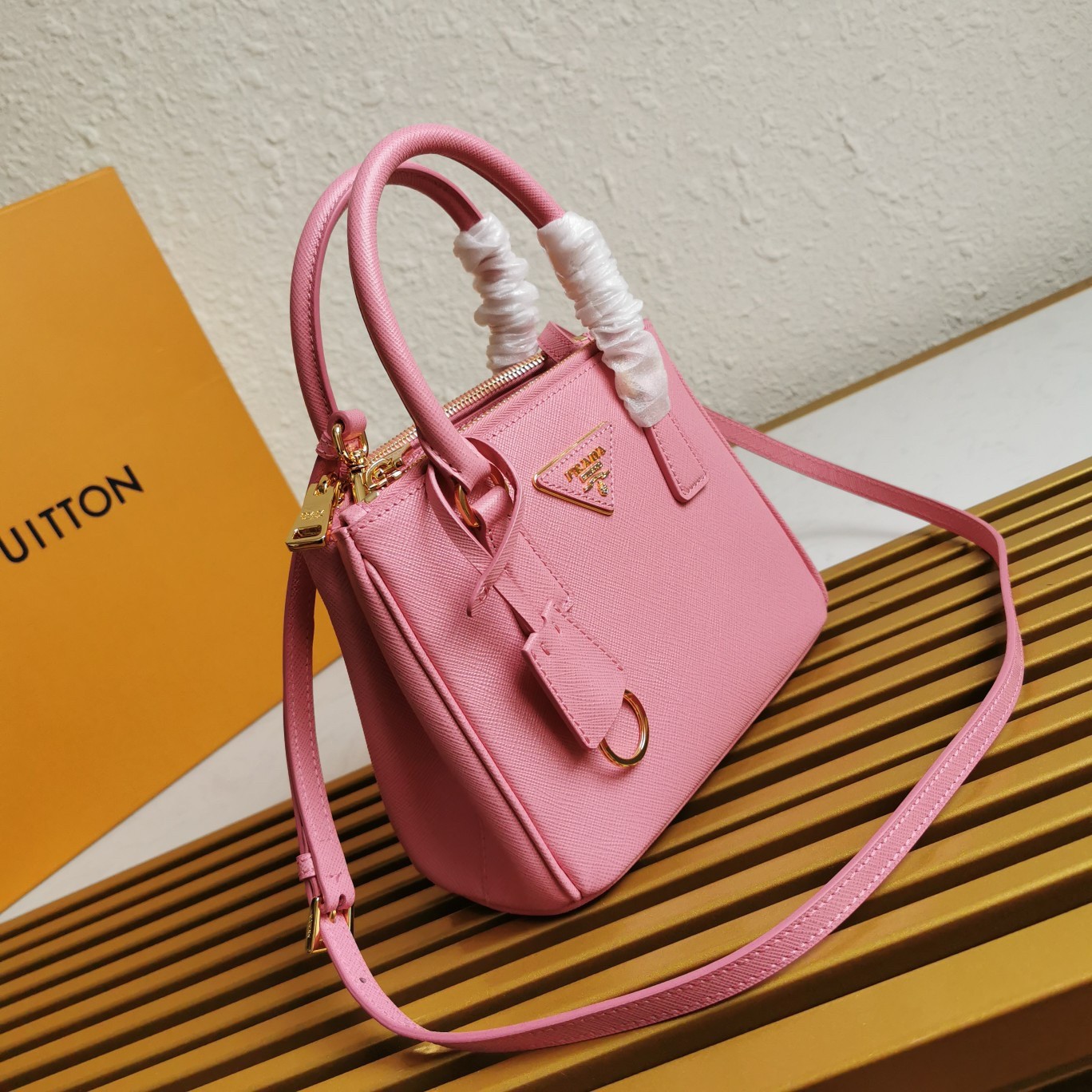 Pra*a mini galleria bag in pink saffiano leather