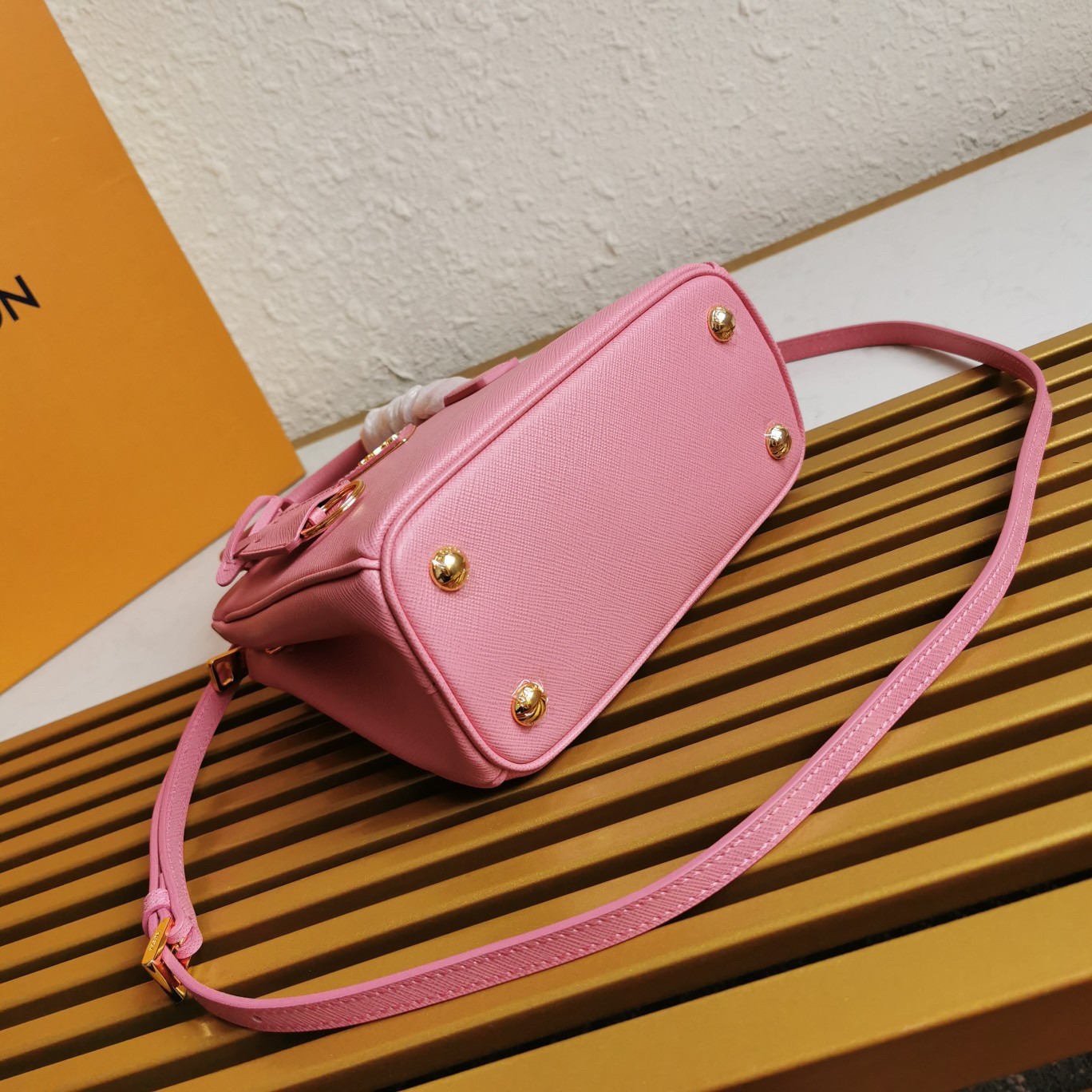 Pra*a mini galleria bag in pink saffiano leather