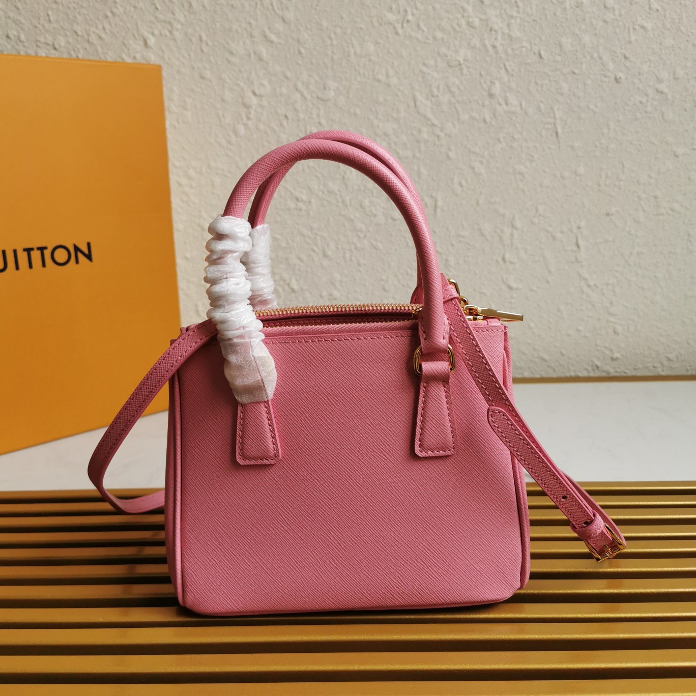 Pra*a mini galleria bag in pink saffiano leather