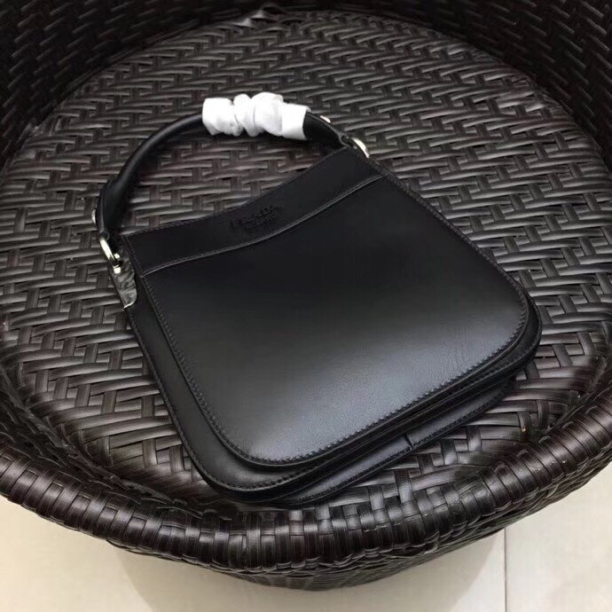 Pra*a small margit bag in black calfskin