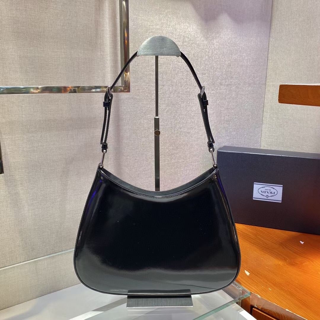 Pra*a cleo large shoulder bag in black brushed leather
