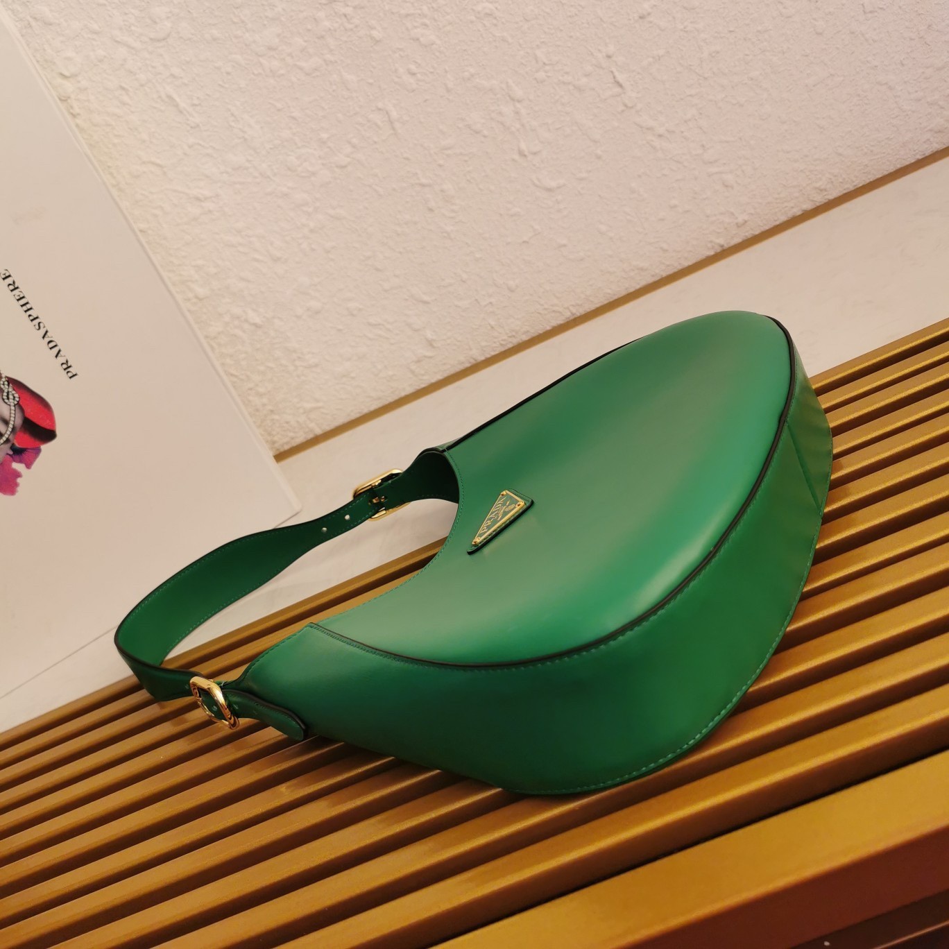 Pra*a shoulder bag in green leather