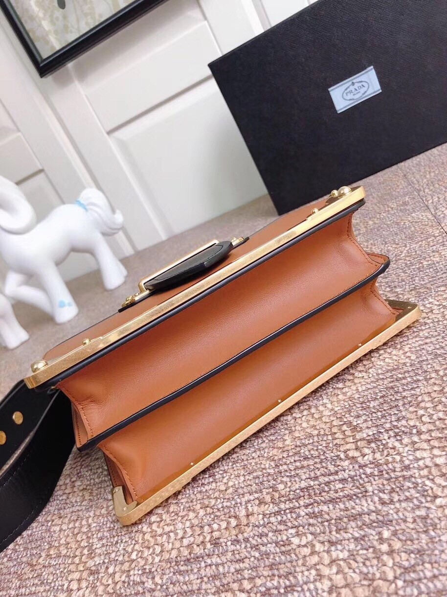 Pra*a cahier shoulder bag in brown/black leather