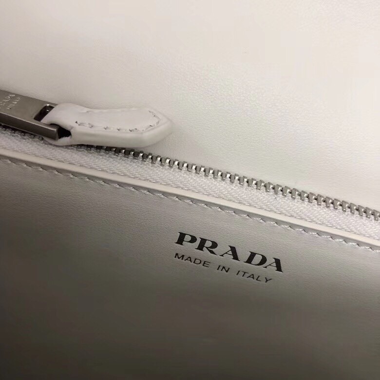 Pra*a medium diagramme flap bag in ivory calfskin