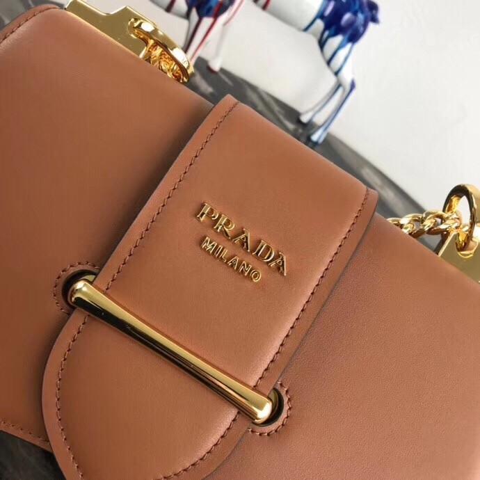 Pra*a sidonie shoulder bag in brown calfskin