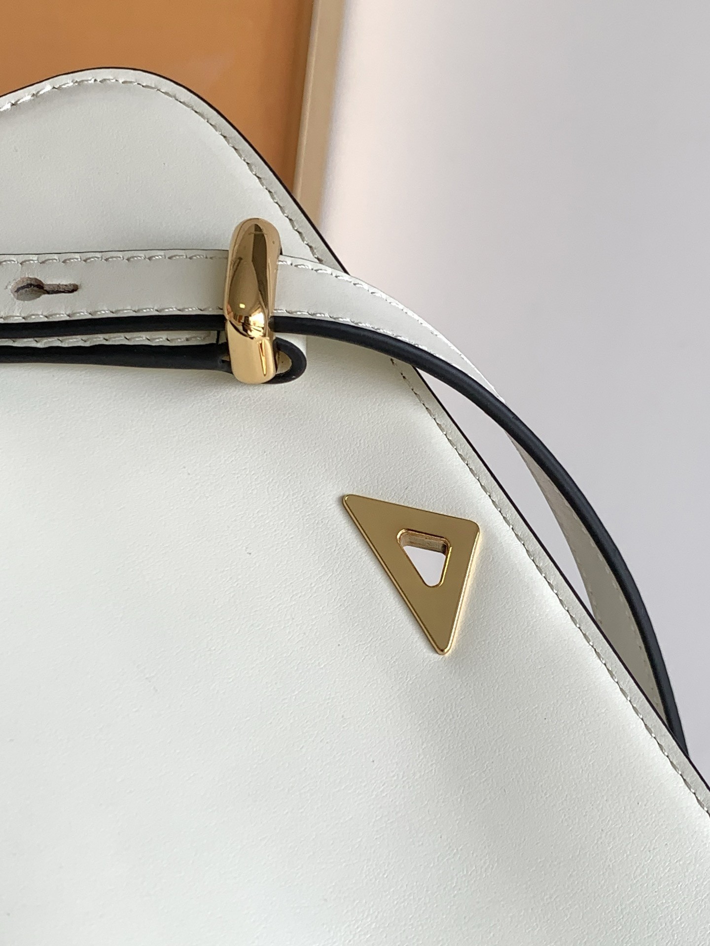 Pra*a shoulder bag in white smooth calfskin