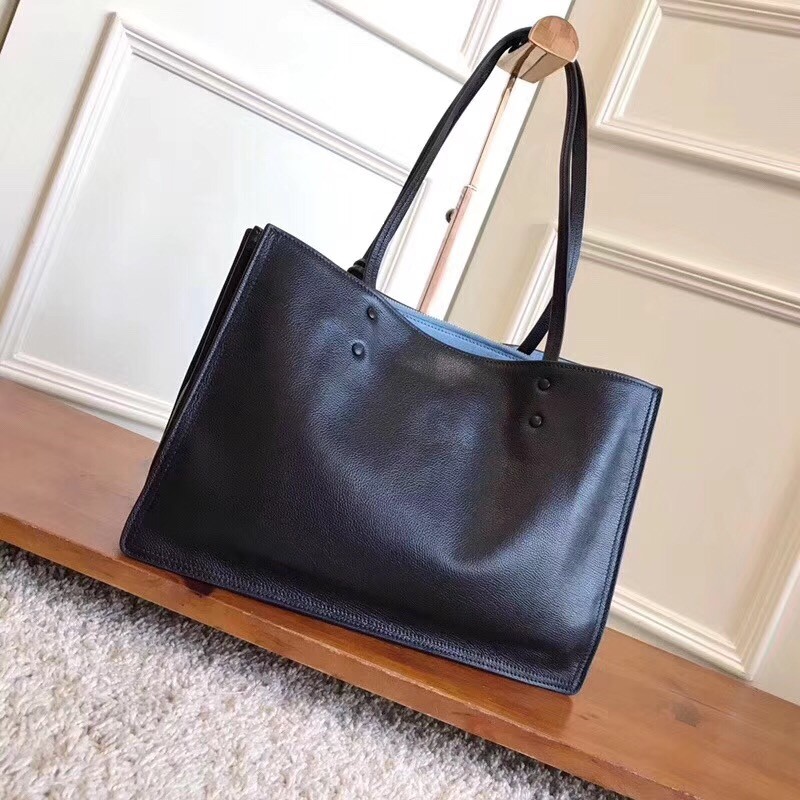 Pra*a etiquette tote bag in black calf leather