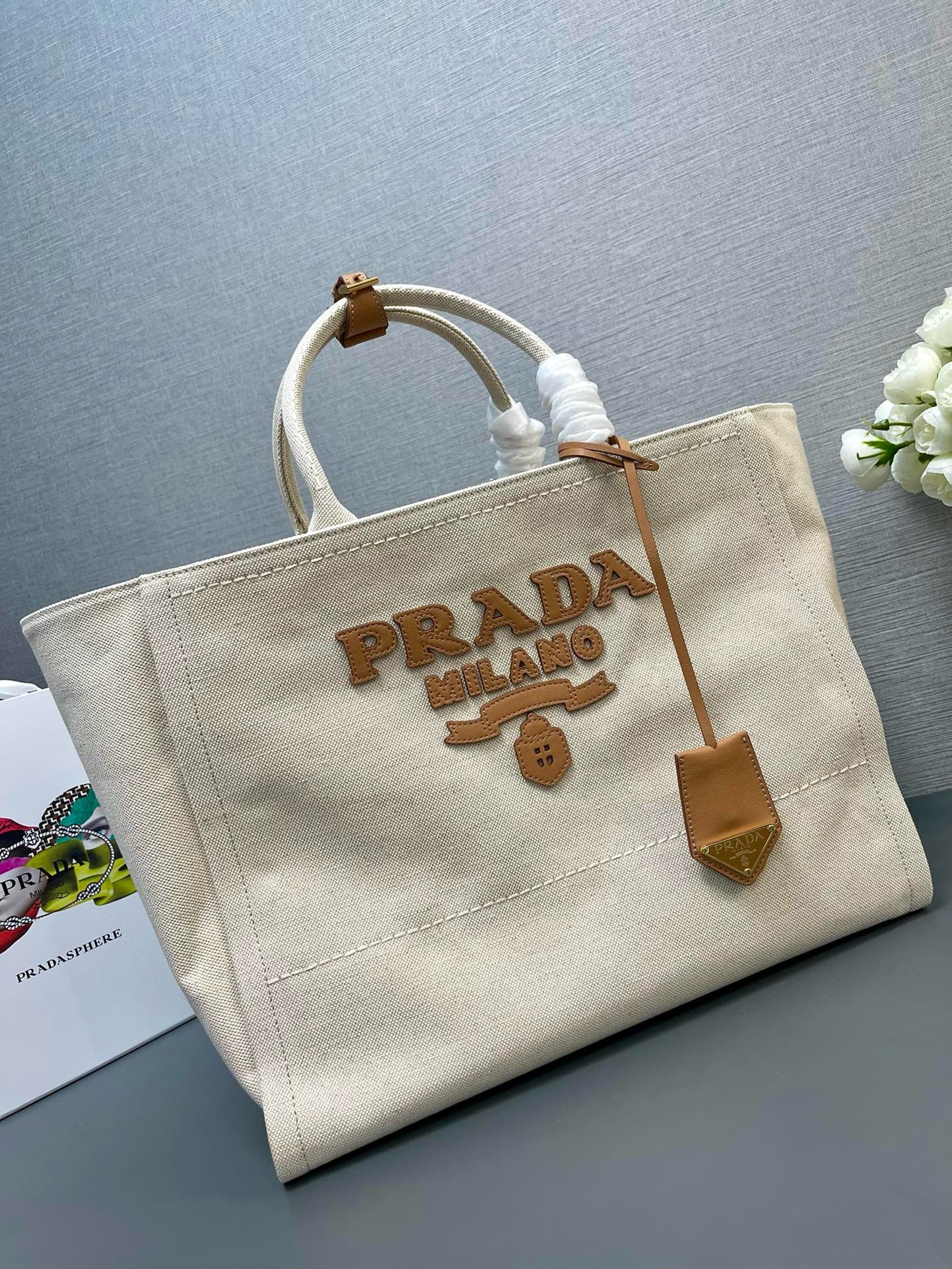 Pra*a large blend tote bag in linen