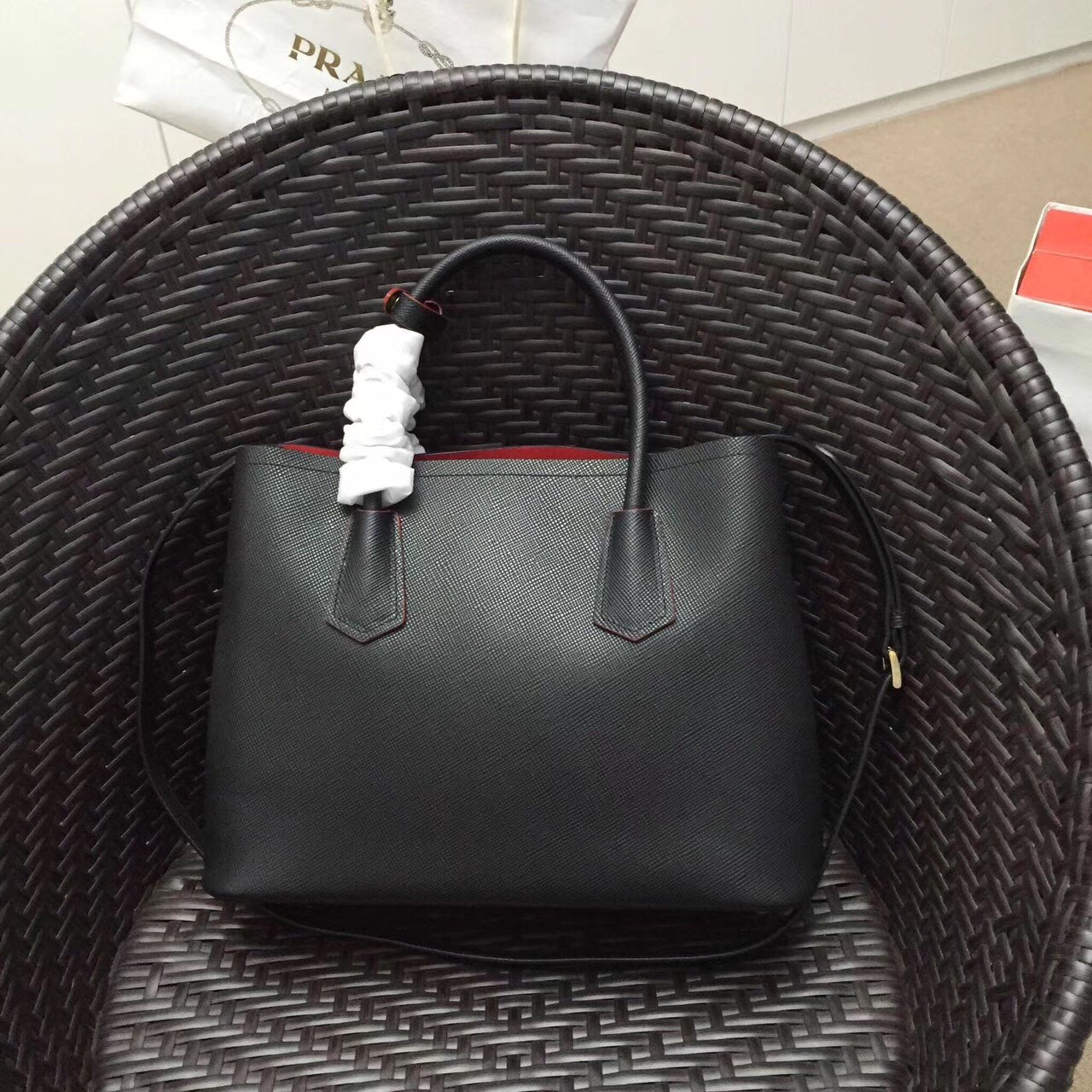 Pra*a black saffiano double medium bag