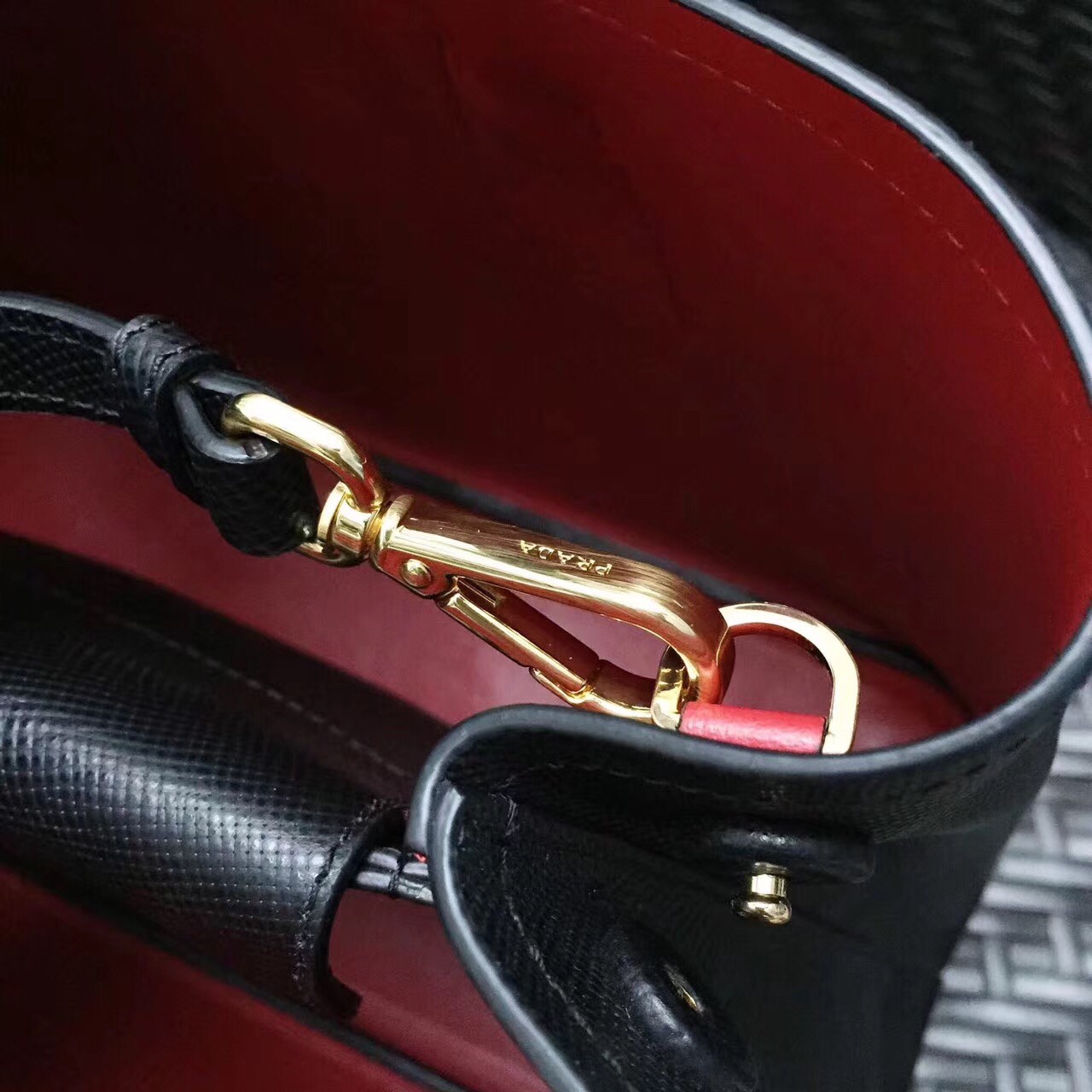 Pra*a black saffiano double medium bag