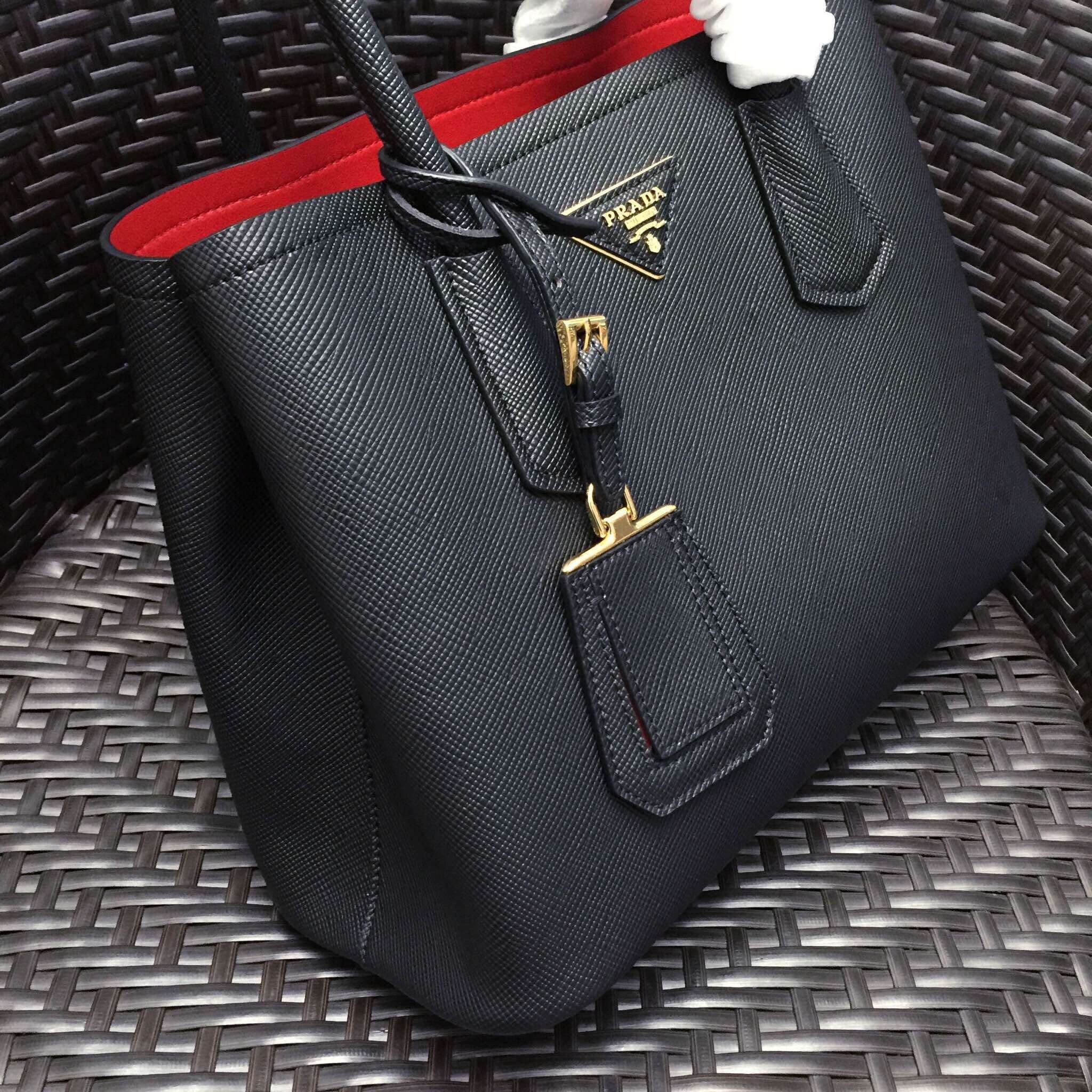 Pra*a black saffiano double small bag