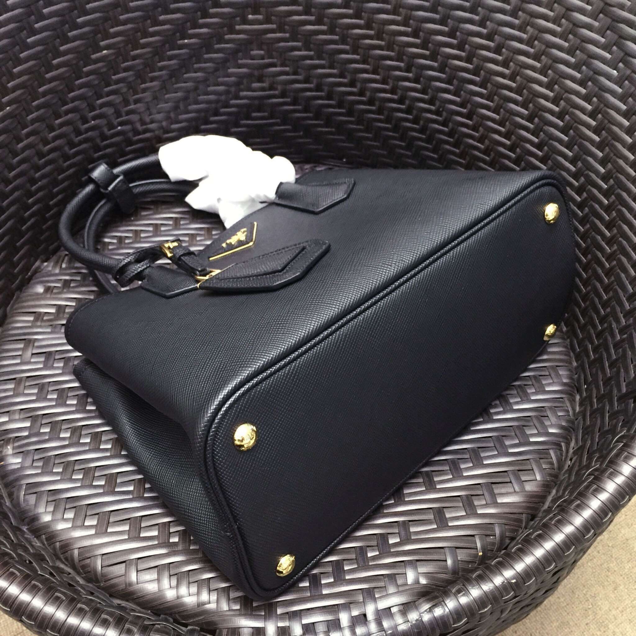 Pra*a black saffiano double small bag