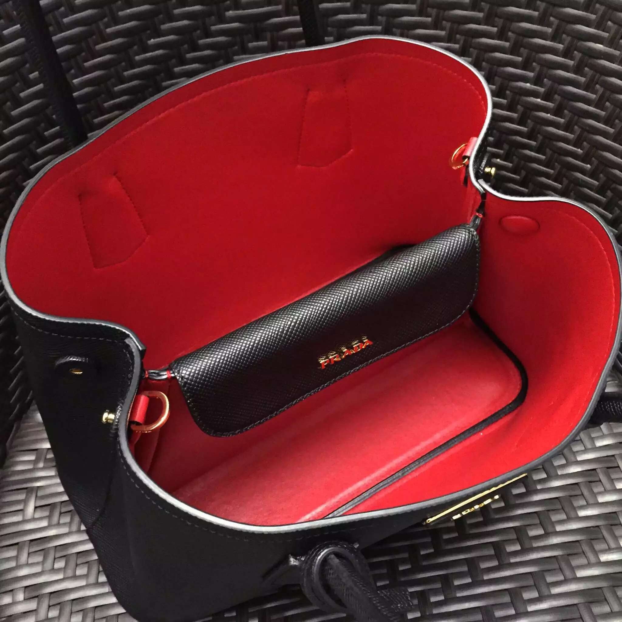 Pra*a black saffiano double small bag