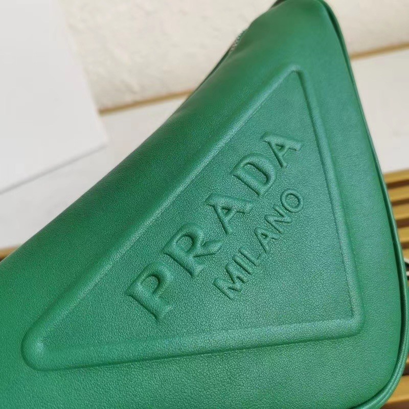 Pra*a triangle shoulder bag in green leather