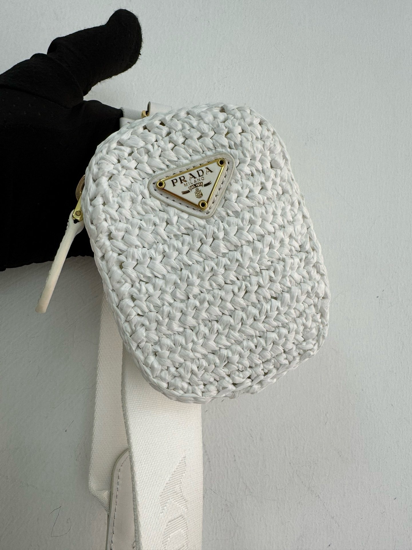 Pra*a re-edition 2005 crochet bag in white raffia