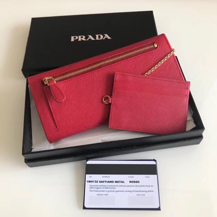 Pra*a continental wallet in red saffiano leather