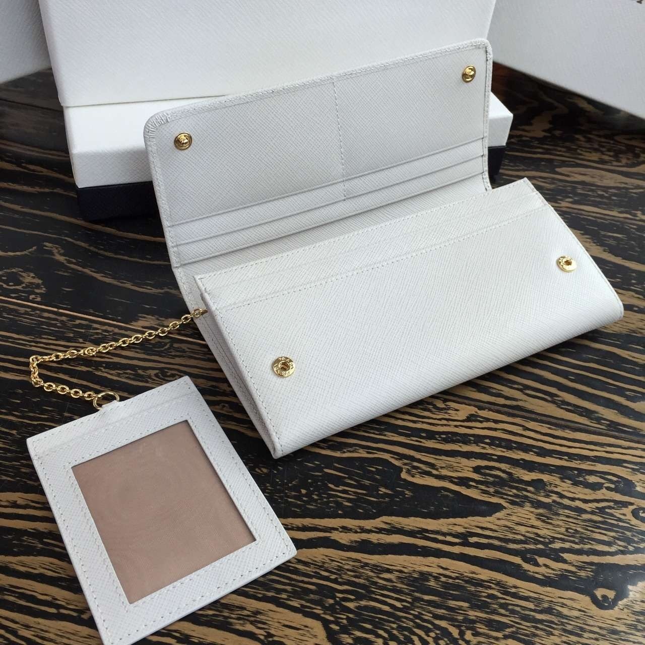 Pra*a continental wallet in white saffiano leather