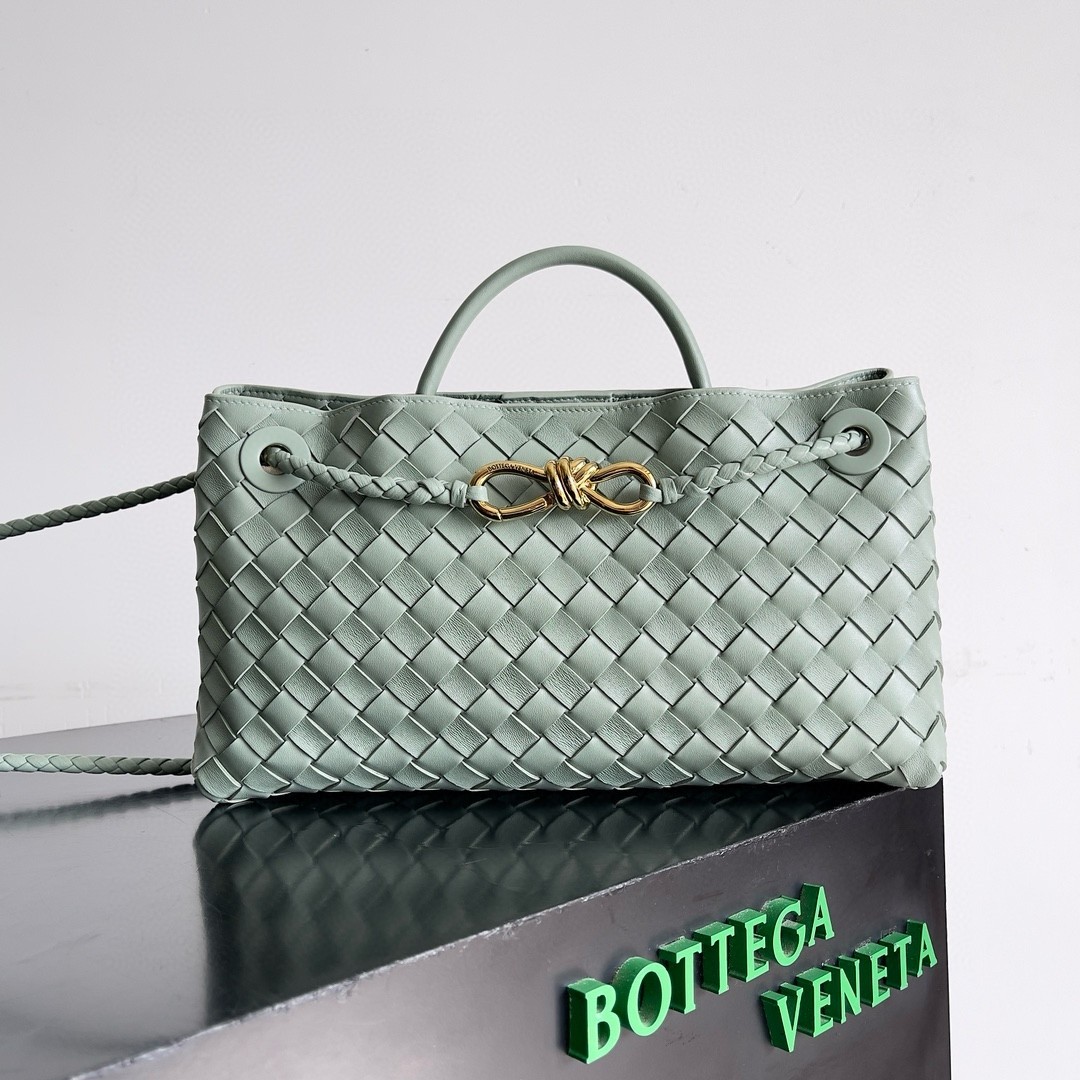 bo*te*ga Ve*ne*ta andiamo small east/west bag in sauge intrecciato lambskin
