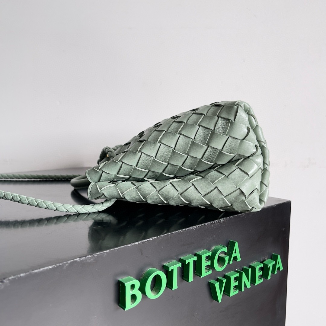 bo*te*ga Ve*ne*ta andiamo small east/west bag in sauge intrecciato lambskin