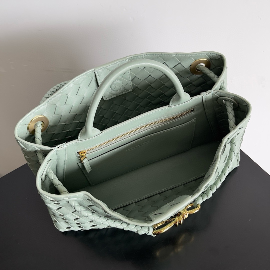 bo*te*ga Ve*ne*ta andiamo small east/west bag in sauge intrecciato lambskin