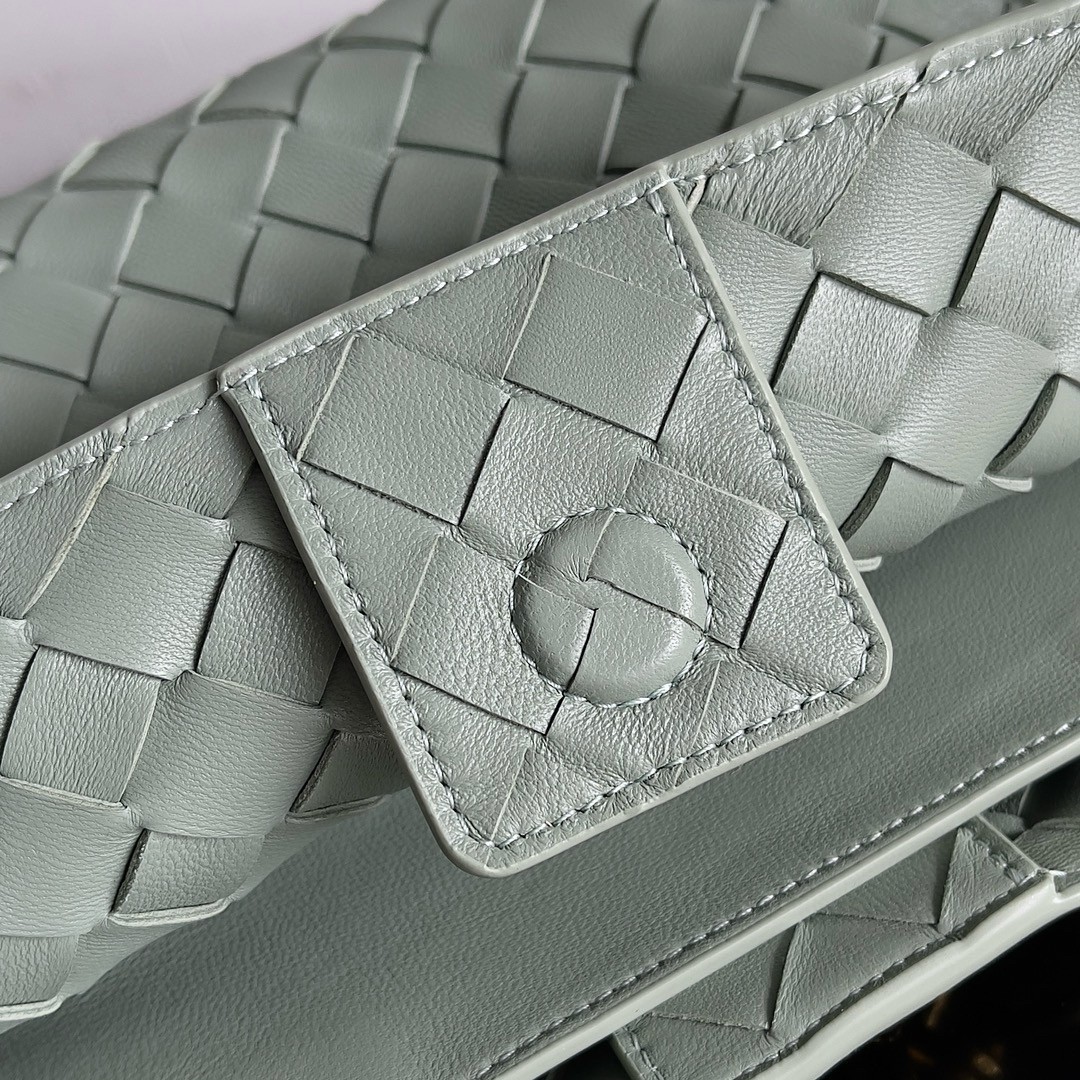 bo*te*ga Ve*ne*ta andiamo small east/west bag in sauge intrecciato lambskin