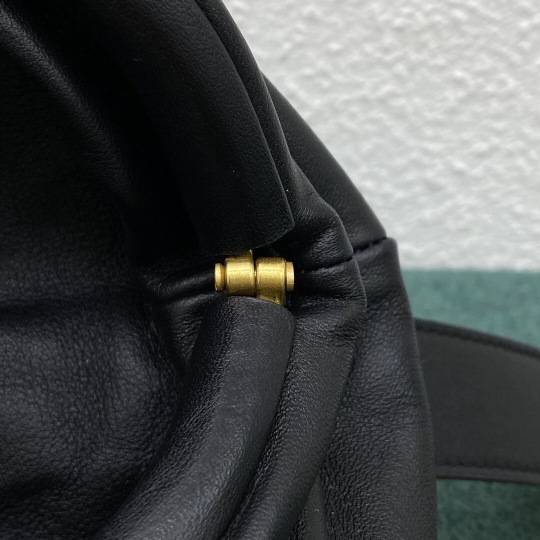 bo*te*ga Ve*ne*ta the belt chain pouch in black nappa leather