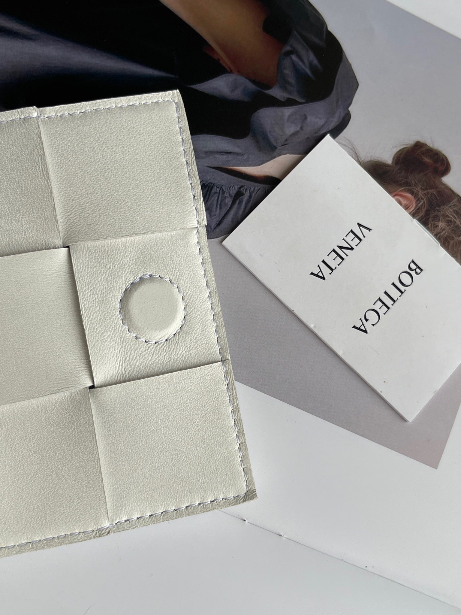 bo*te*ga Ve*ne*ta candy cassette bag in white lambskin