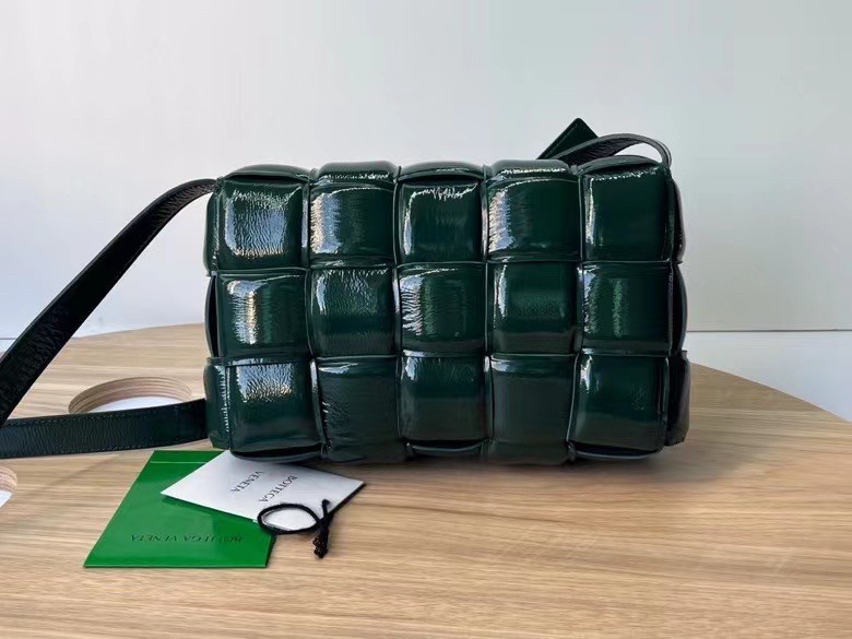 bo*te*ga Ve*ne*ta padded cassette bag in raintree deerskin