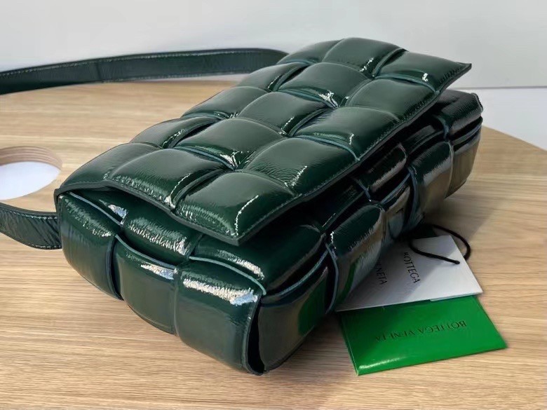 bo*te*ga Ve*ne*ta padded cassette bag in raintree deerskin