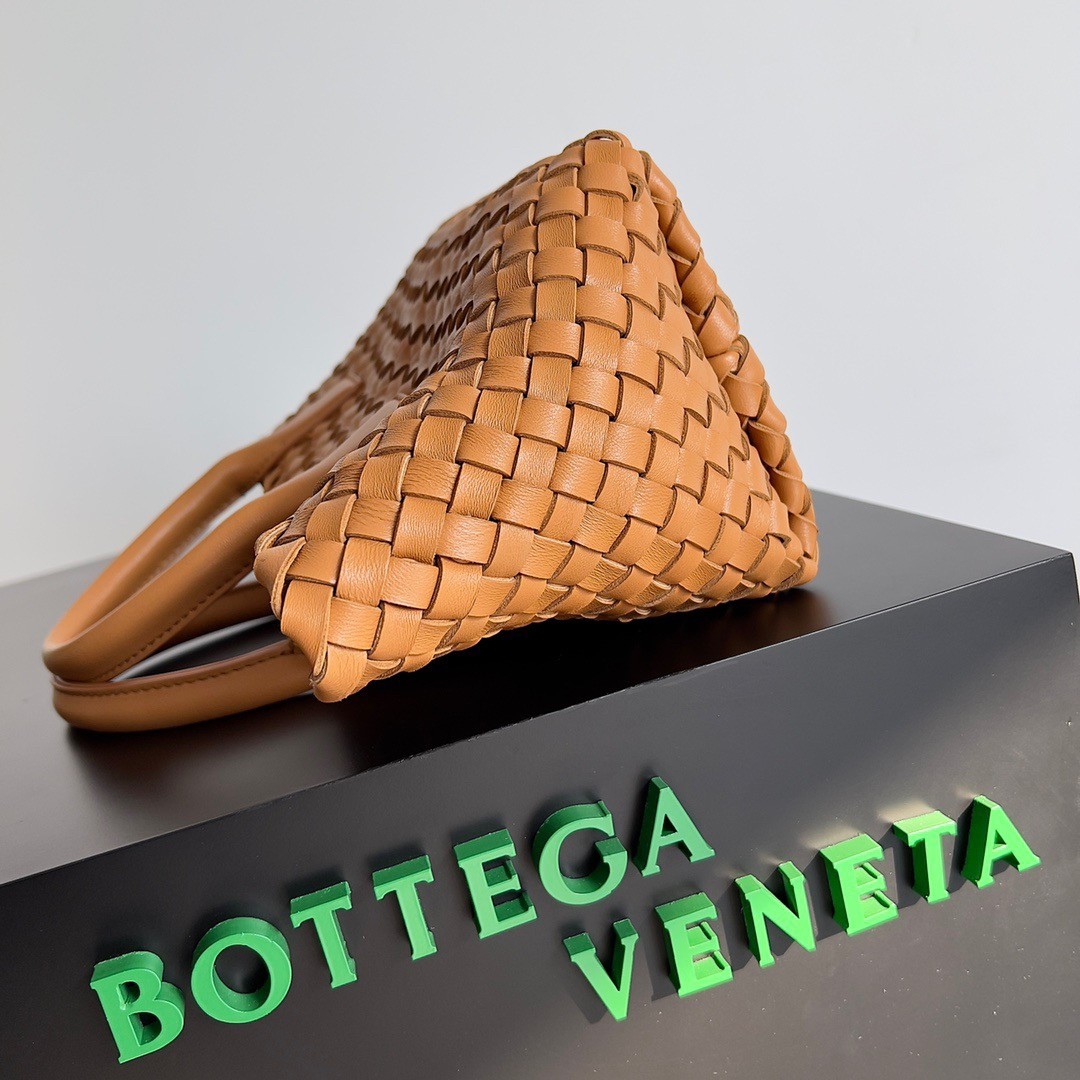 bo*te*ga Ve*ne*ta mini cabat bag in caramel intrecciato lambskin
