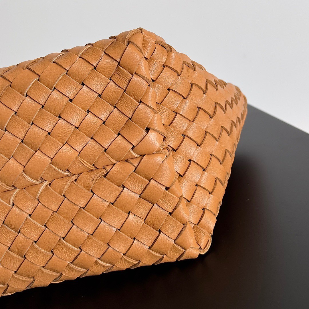 bo*te*ga Ve*ne*ta mini cabat bag in caramel intrecciato lambskin