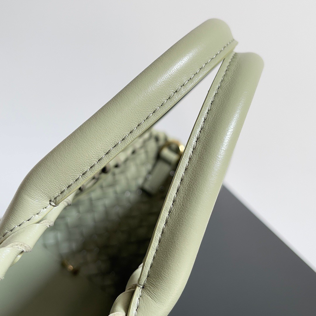 bo*te*ga Ve*ne*ta mini cabat bag in travertine intrecciato lambskin