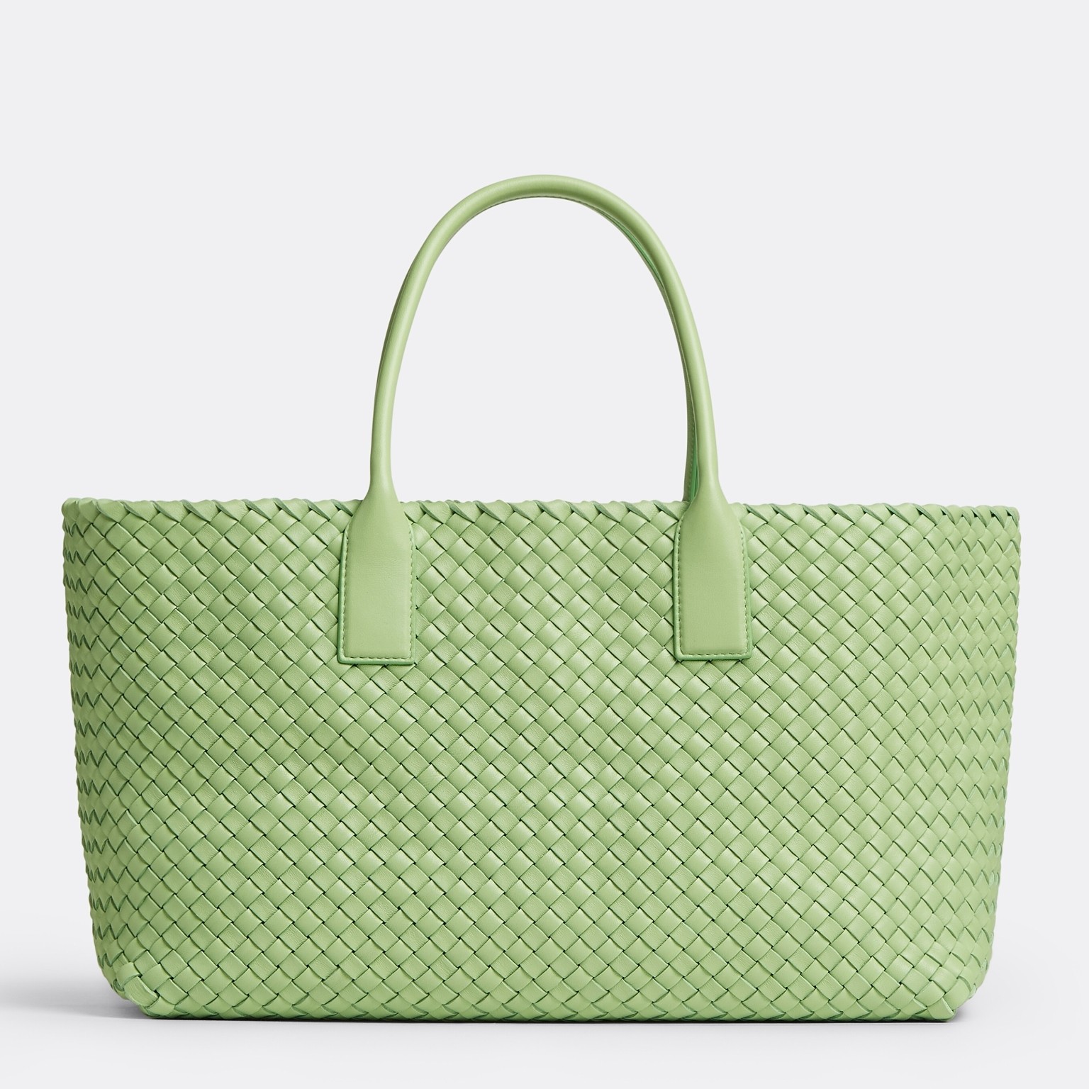 bo*te*ga Ve*ne*ta cabat medium bag in pistachio intrecciato lambskin