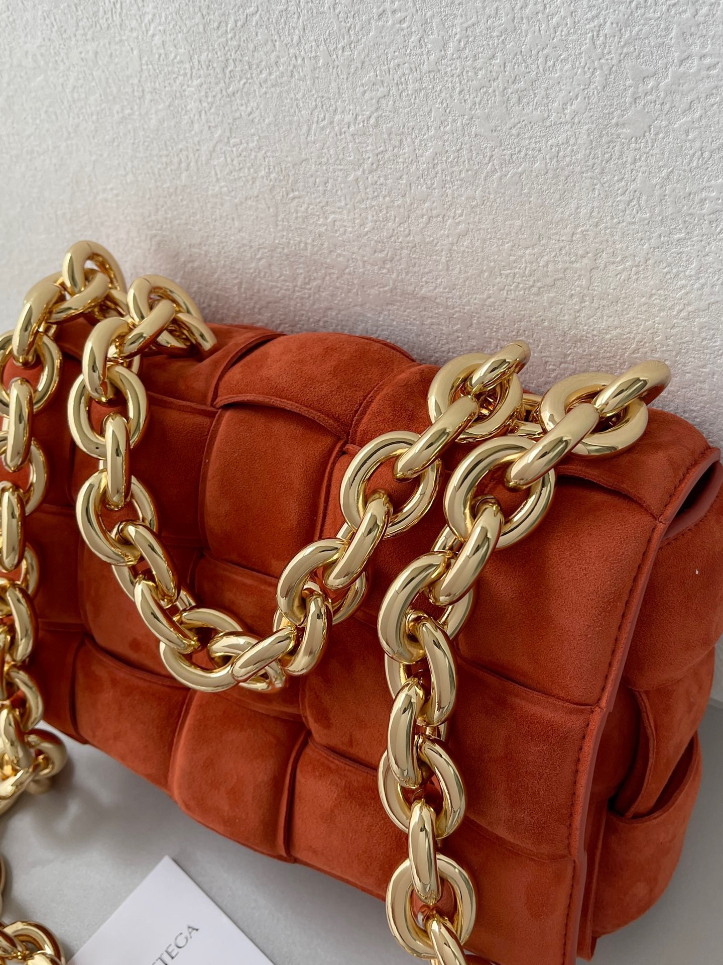 bo*te*ga Ve*ne*ta chain cassette bag in maple suede