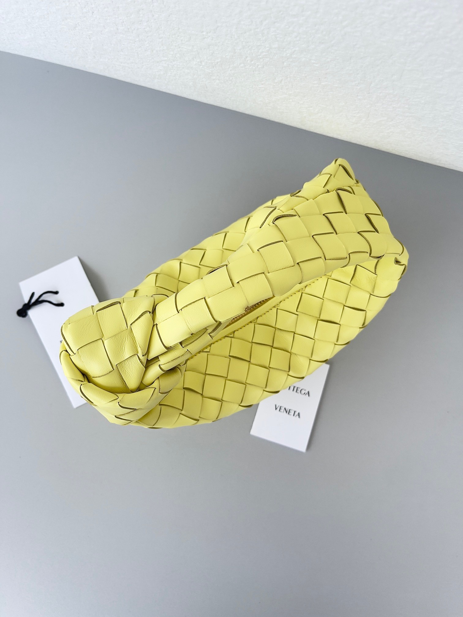 bo*te*ga Ve*ne*ta bv jodie mini bag in lantern intrecciato lambskin