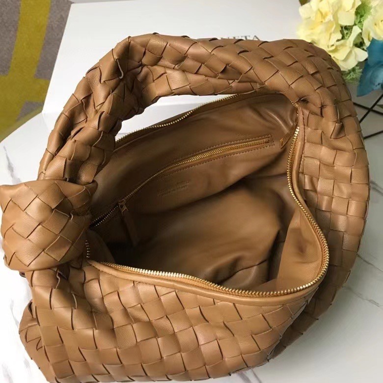 bo*te*ga Ve*ne*ta bv jodie small bag in caramel intrecciato leather