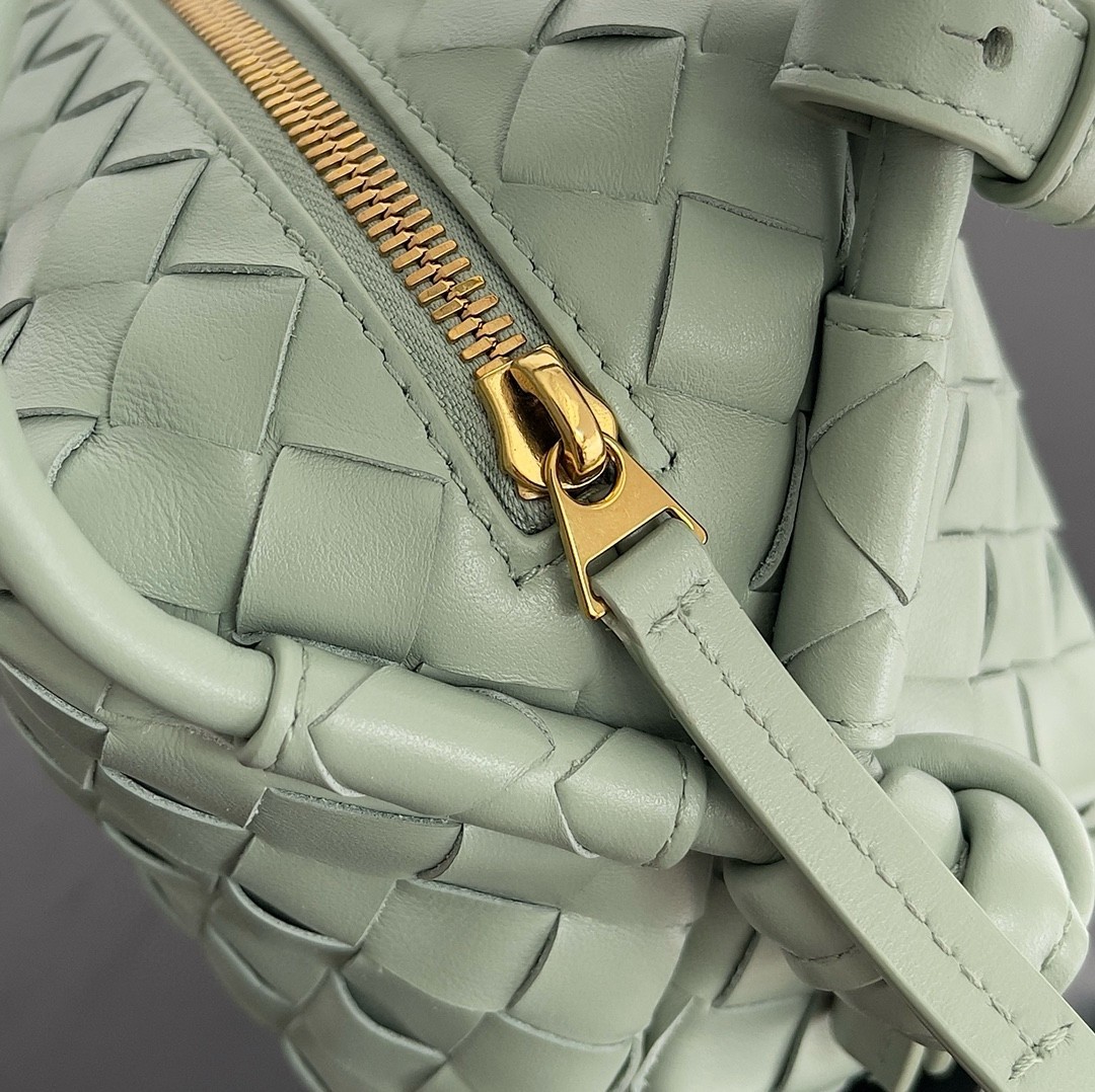 bo*te*ga Ve*ne*ta small loop crossbody bag in sauge intrecciato lambskin