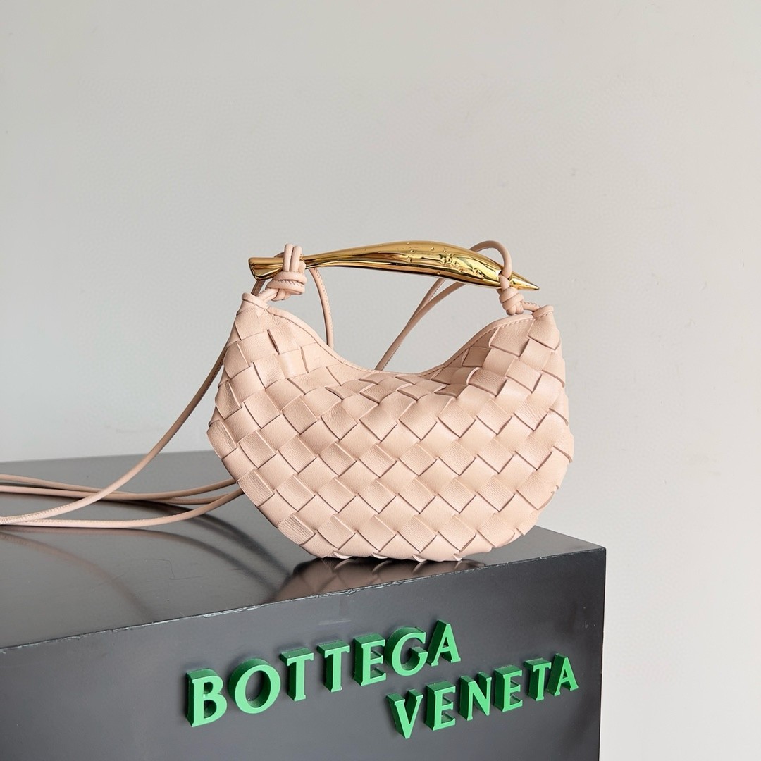 bo*te*ga Ve*ne*ta sardine mini bag in lotus intrecciato lambskin