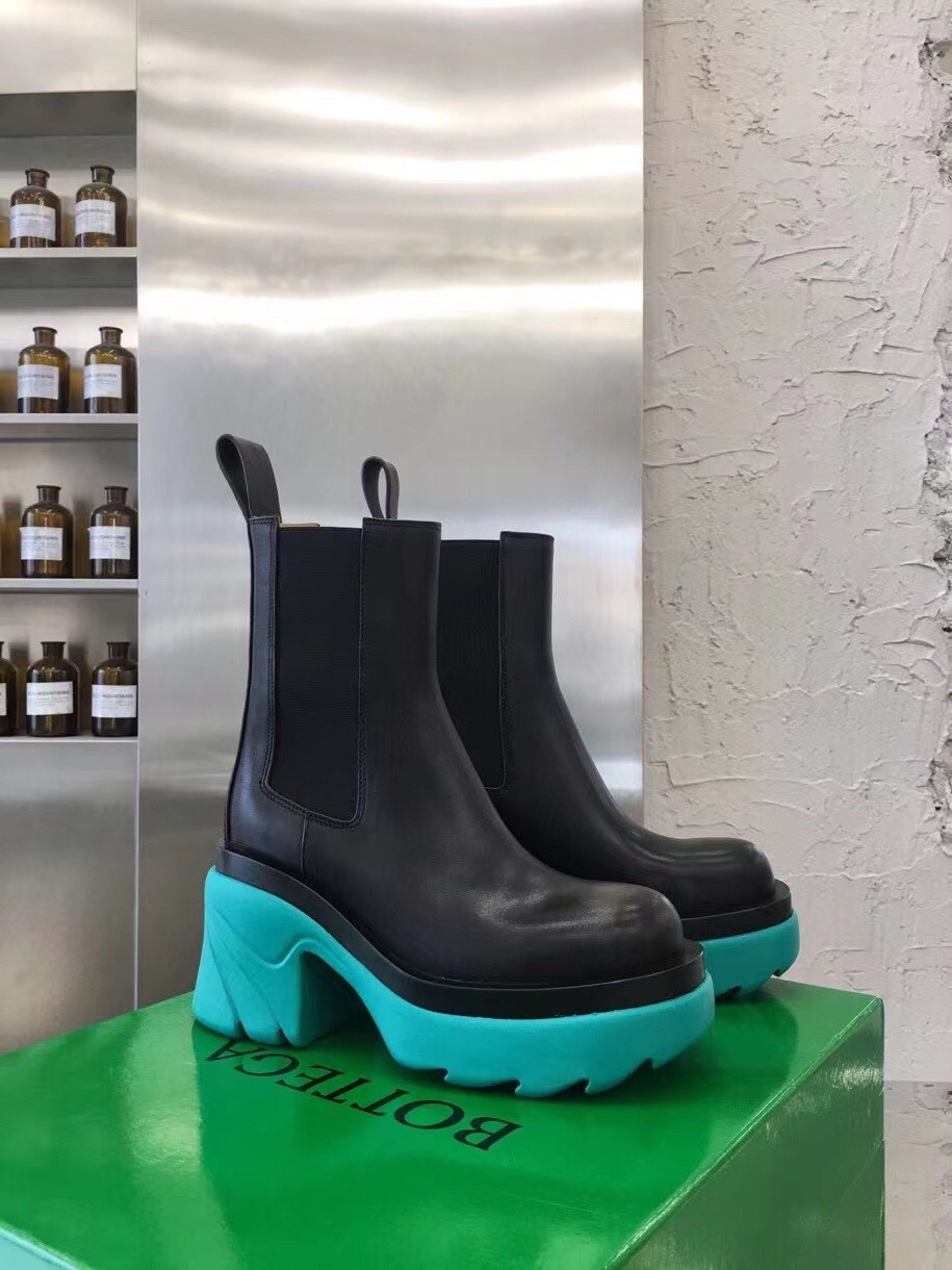 bo*te*ga Ve*ne*ta flash chelsea boots with neptune outsole