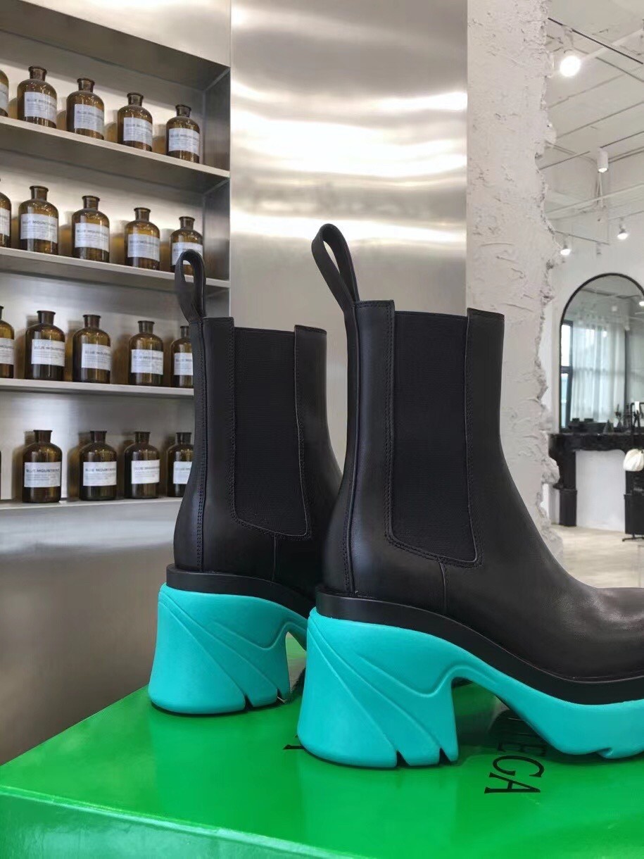 bo*te*ga Ve*ne*ta flash chelsea boots with neptune outsole