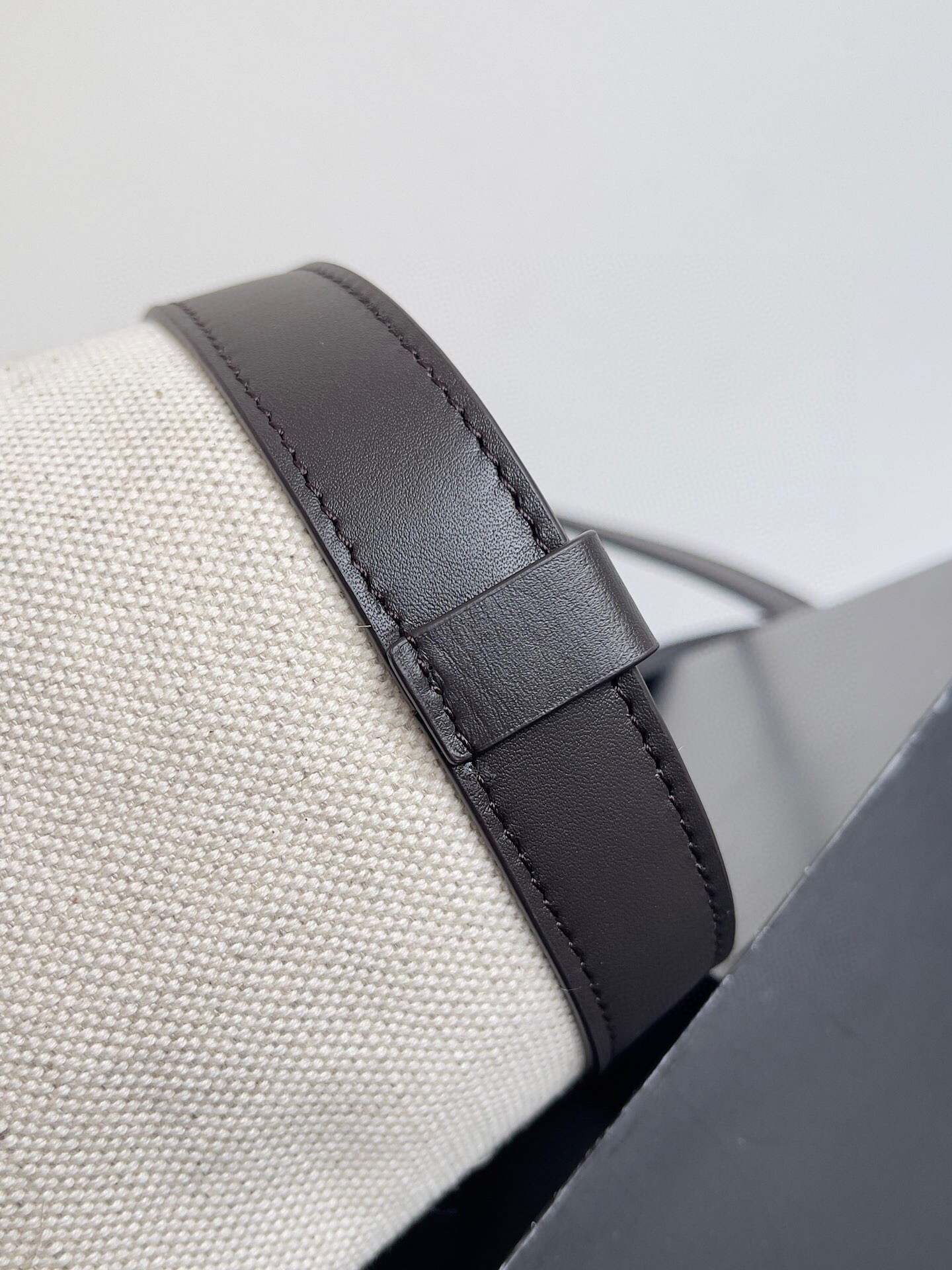 bo*te*ga Ve*ne*ta large flip flap bag in canvas with fondant leather