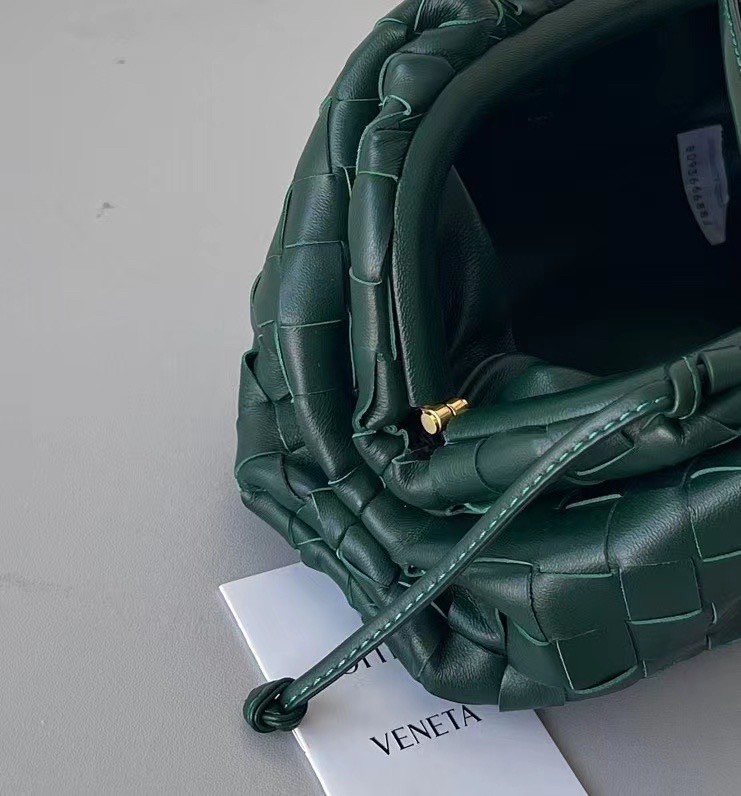 bo*te*ga Ve*ne*ta mini pouch in raintree intrecciato lambskin