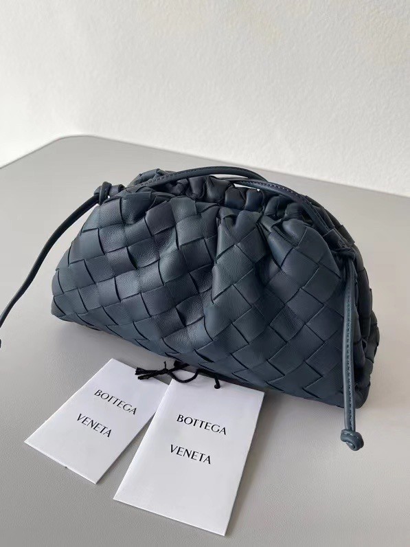 bo*te*ga Ve*ne*ta mini pouch in thunder intrecciato lambskin