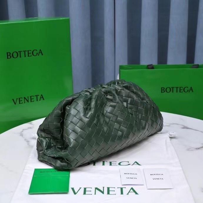 bo*te*ga Ve*ne*ta large pouch clutch in raintree intrecciato lambskin